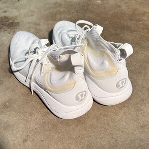 Lululemon Women's Chargefeel Mid Workout Shoes in white knit material Size 10